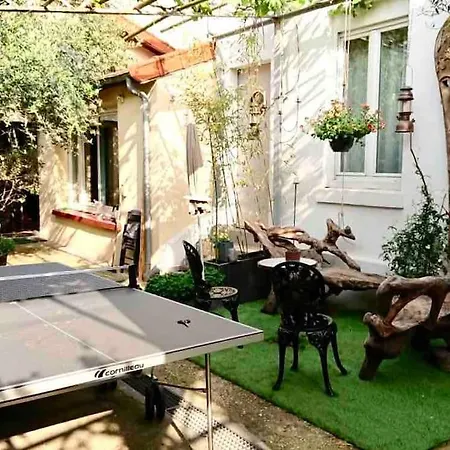 Jolie Maison Parisienne Jardin Porte De Montreuil