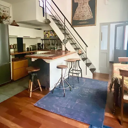 Holiday home Jolie Maison Parisienne Jardin Porte De Montreuil Bagnolet