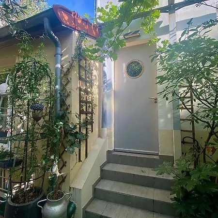 Jolie Maison Parisienne Jardin Porte De Montreuil